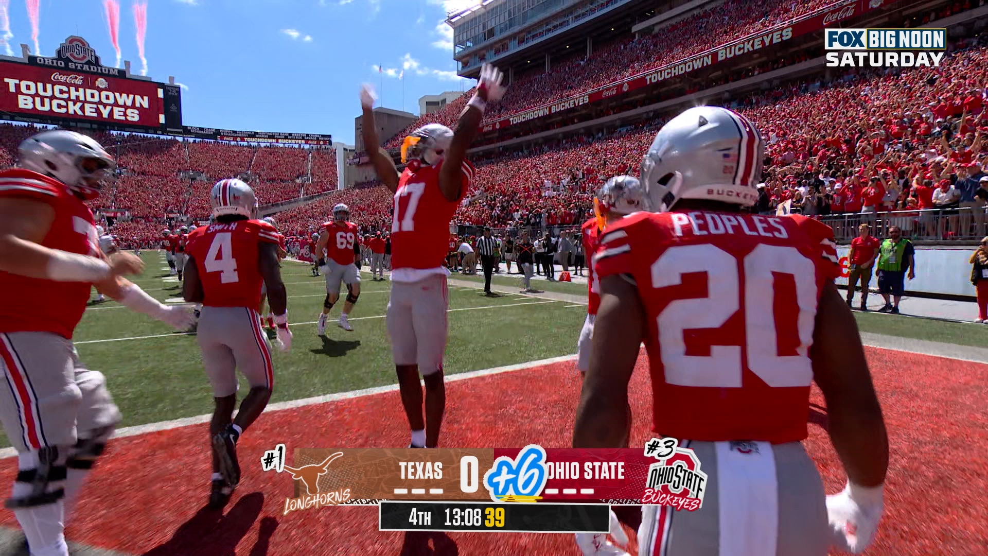 Julian Sayin connects with Carnell Tate for a 40-yard TD, extending Ohio State’s lead over Texas